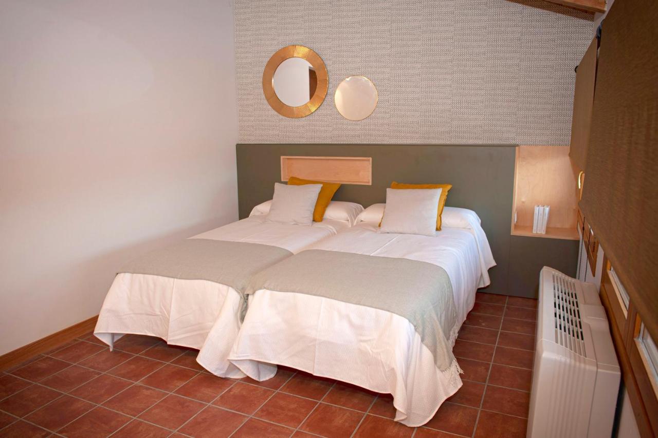 Casa Rural Hospital De Las Palabras Torrelles ภายนอก รูปภาพ